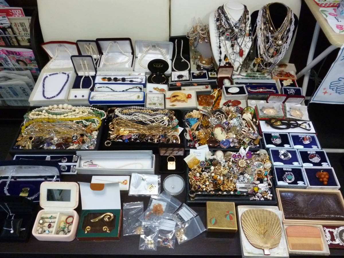 【アクセサリー】ネックレス リング ブローチ ブレスレット 和装小物 買取/ 買取専門 金沢買取プラザ